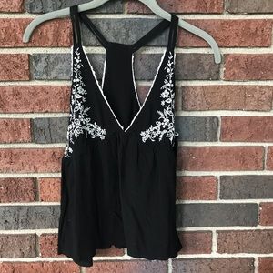 Black floral embroidered flare tank top